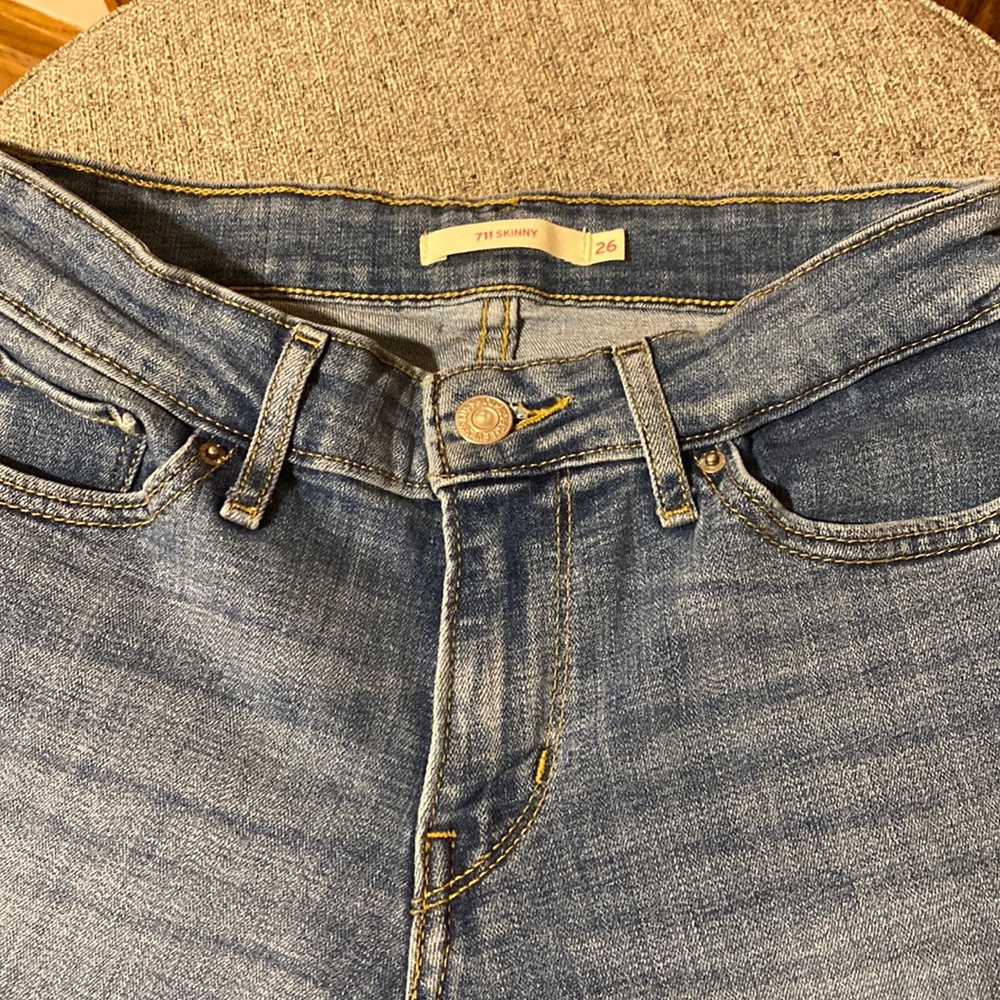 Levi’s 711